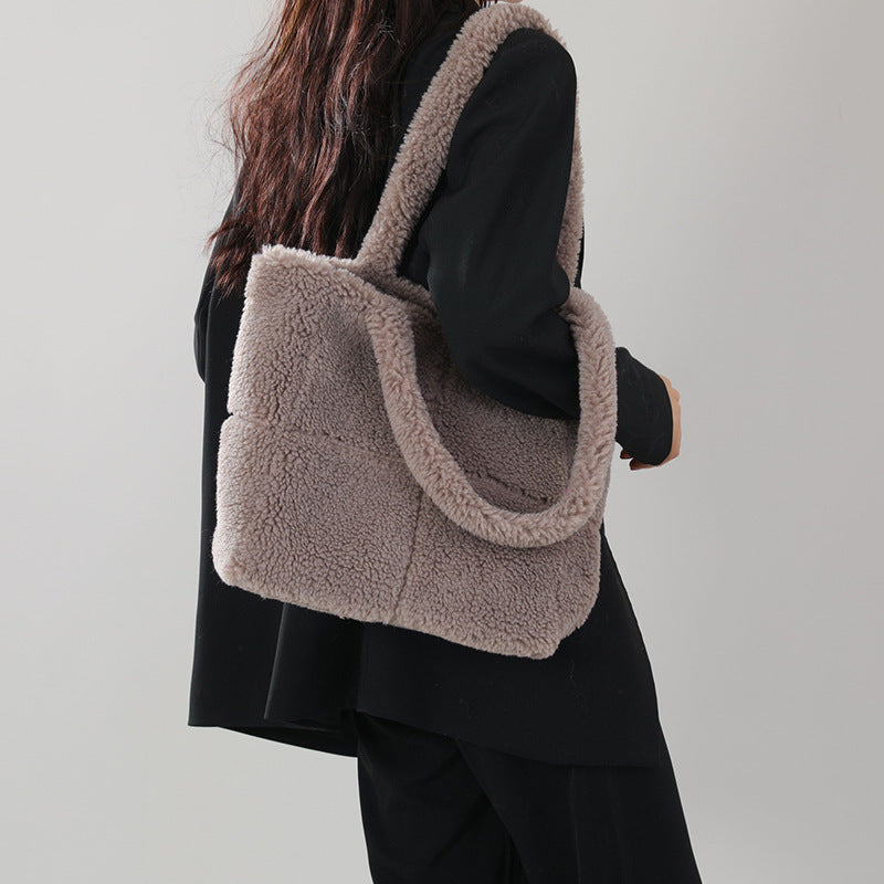 Women's Designer Luxury Plush Bag Winter Fashion Cute Tote Handbags Large Capacity Portable Single Shoulder Furry Bags - ANIBEY